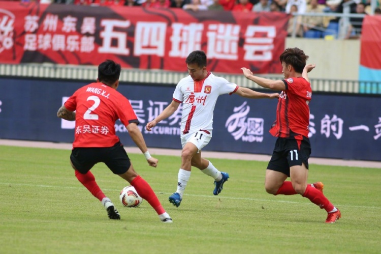中甲第8轮，广州队11苏州东吴，贝尼亚罗萨打进广州队生涯首球